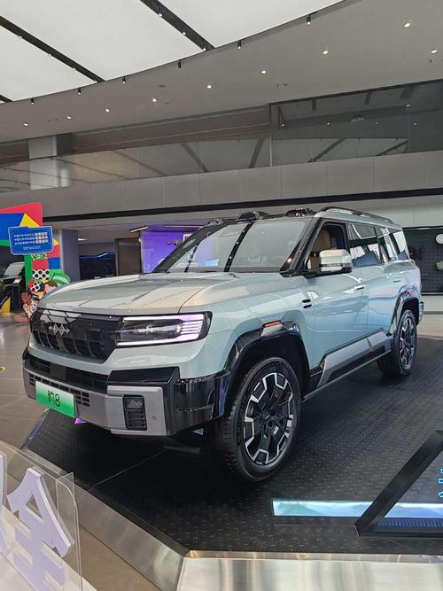 佛山三水区润玛乐企业管理咨询比亚迪方程豹硬派越野的爆款，英菲尼迪35周年与你共成长